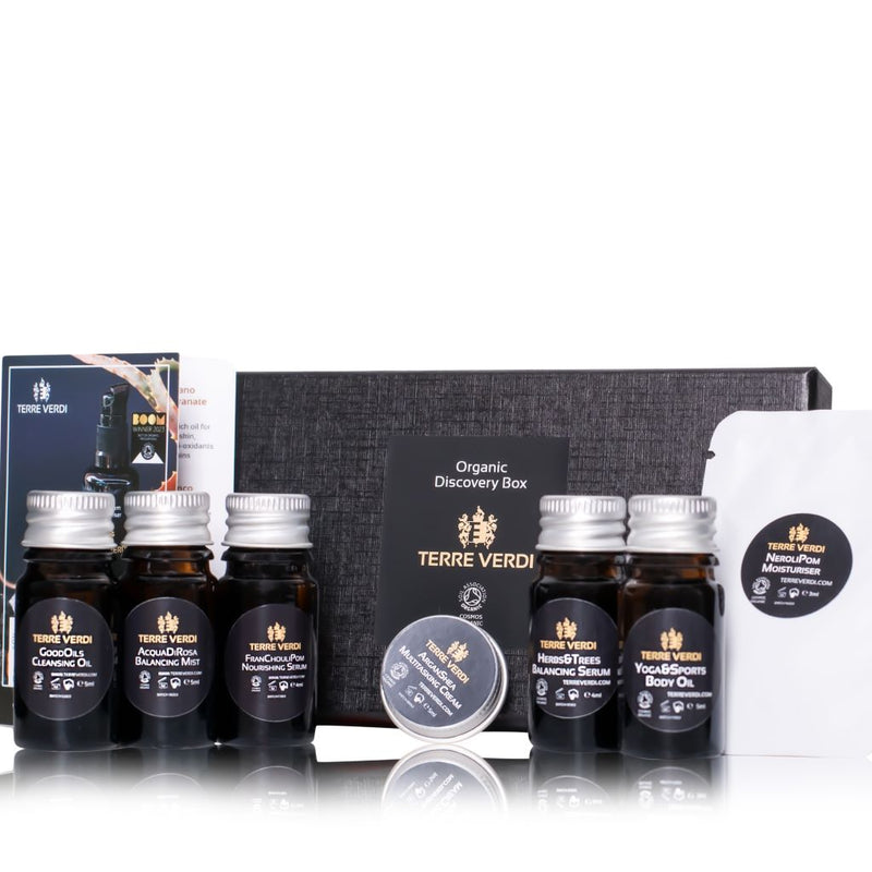 discovery box with products skincare tester set